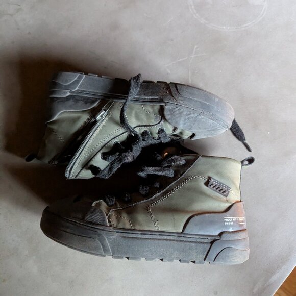 Zara Kids CONTRASTING HIGH-TOP SNEAKERS Khaki Green | Size 2 - Picture 1 of 16